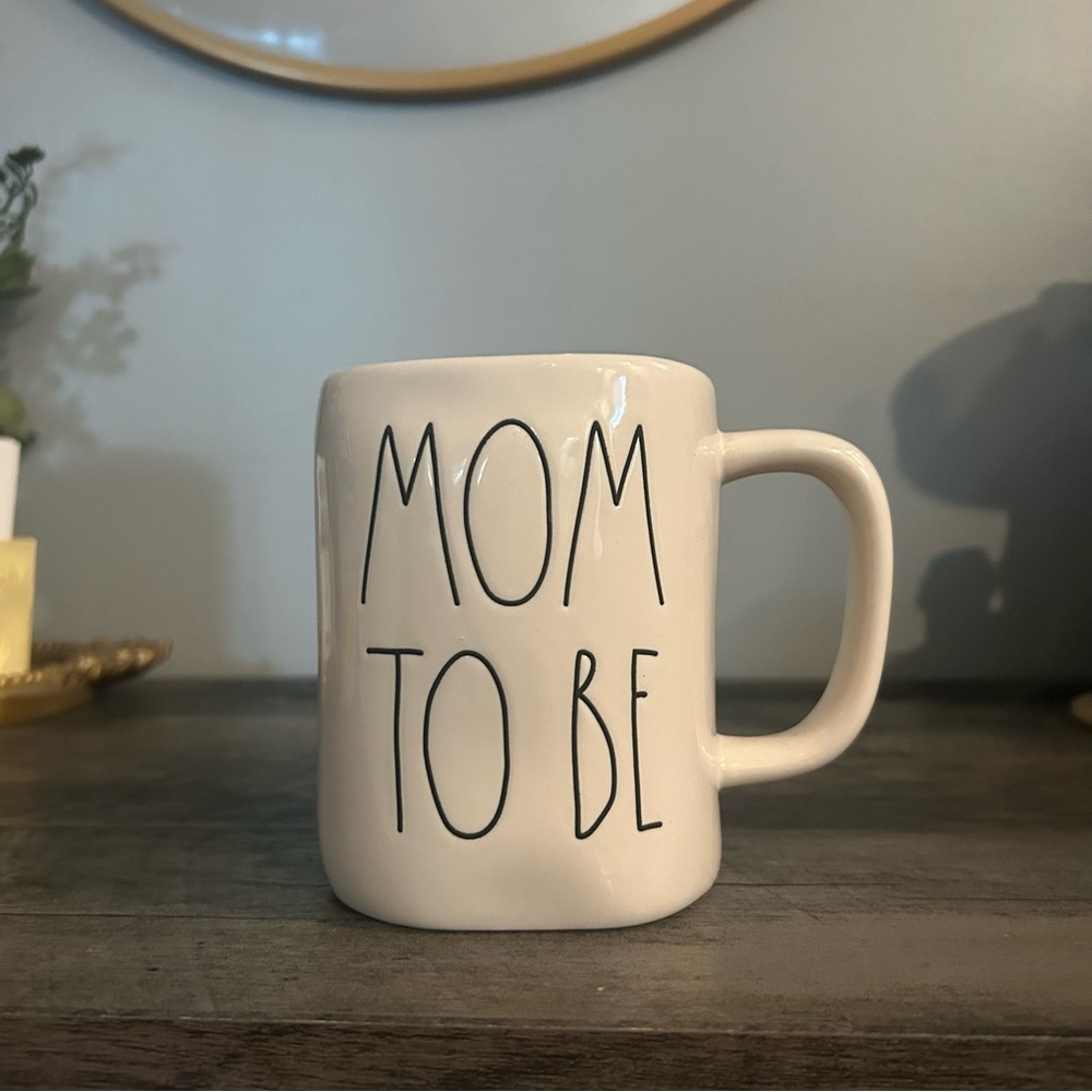 Rae Dunn White and Black 'Mom To Be' Mug
